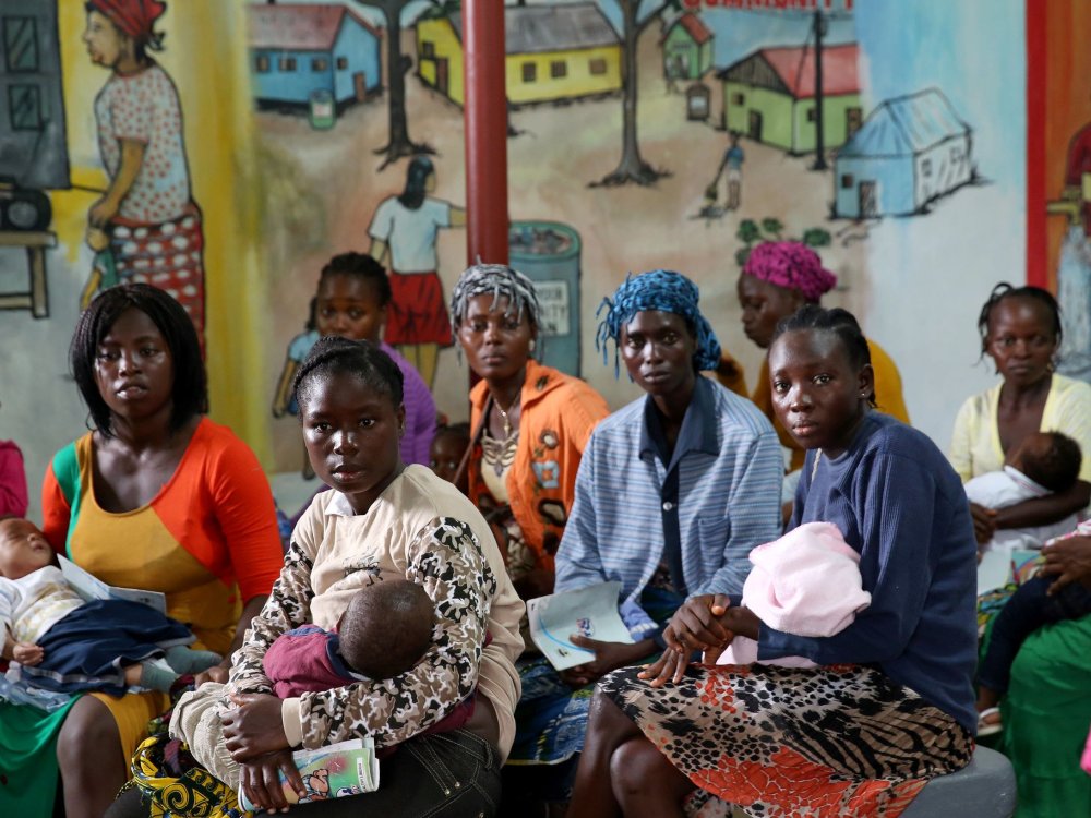 Patients at hospital in Liberia Photo Dominic Chavez, World Bank.jpg