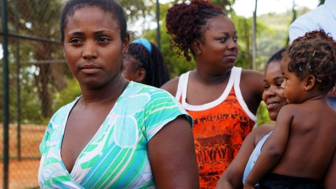 A portrait of Brazilian women at Community Center 