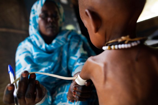 malnourished_child_darfur_albert-gonzalez-farran-unamid.jpg