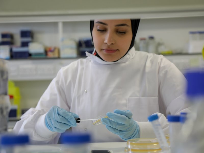 Researcher Testing for AMR - credit Will Crowne, DFID