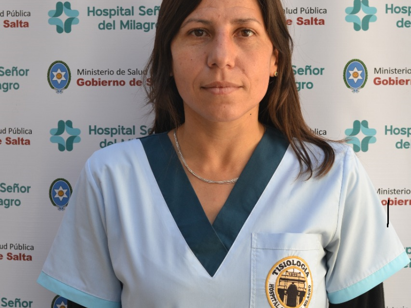 Dr Adriana Echazu